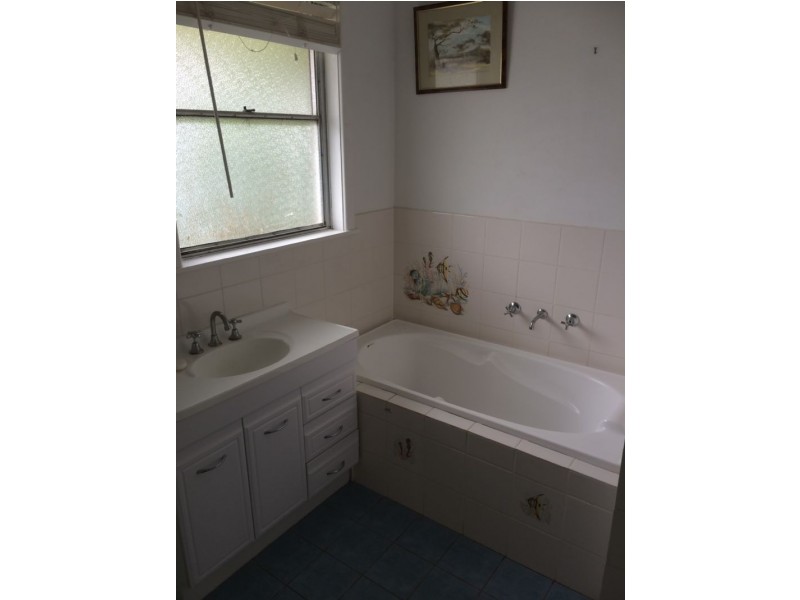 60 McMillan Street, Morwell VIC 3840