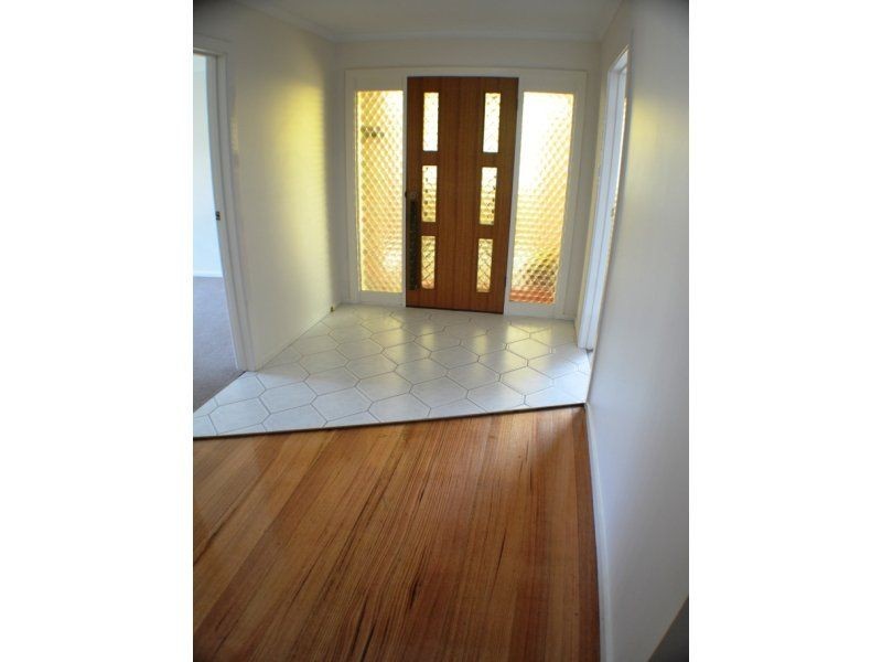 7 Quigley Crescent, Churchill VIC 3842