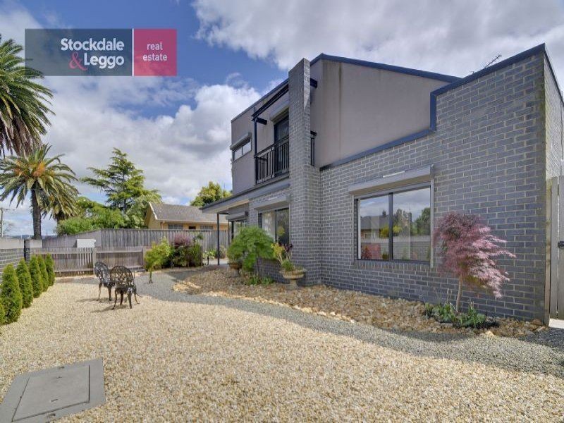 1/13 Travers Street, Morwell VIC 3840