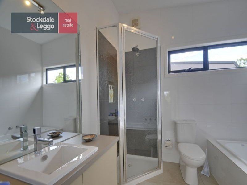 1/13 Travers Street, Morwell VIC 3840