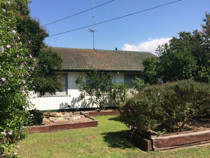 13 Burnside Drive, Morwell VIC 3840