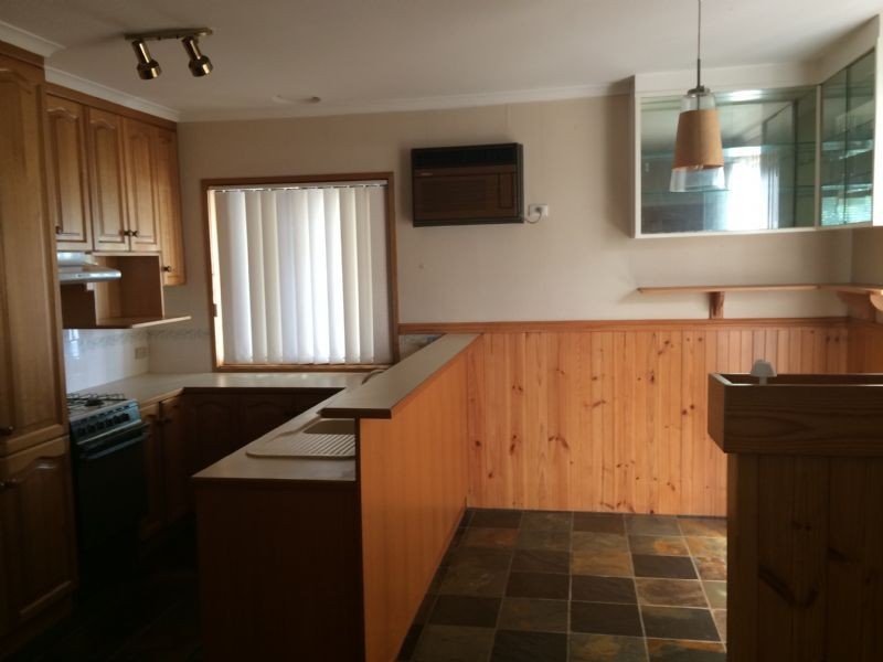 13 Burnside Drive, Morwell VIC 3840