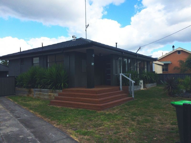 28  Howard Avenue, Morwell VIC 3840
