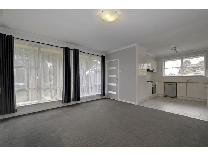 28  Howard Avenue, Morwell VIC 3840