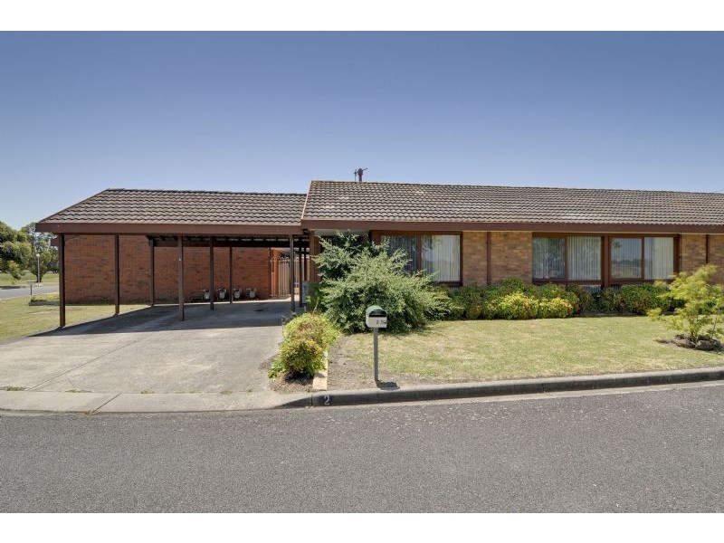 2 Bridgewater Drive, Morwell VIC 3840