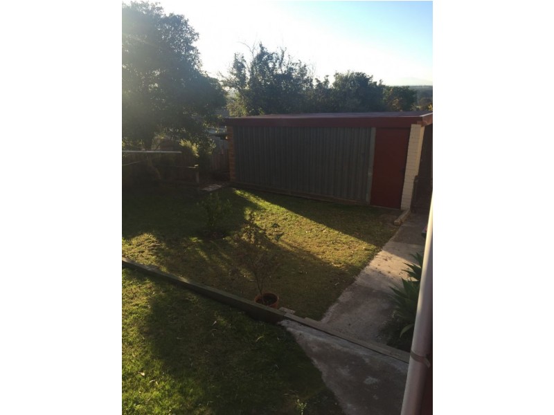 7 McInnes Crescent, Churchill VIC 3842