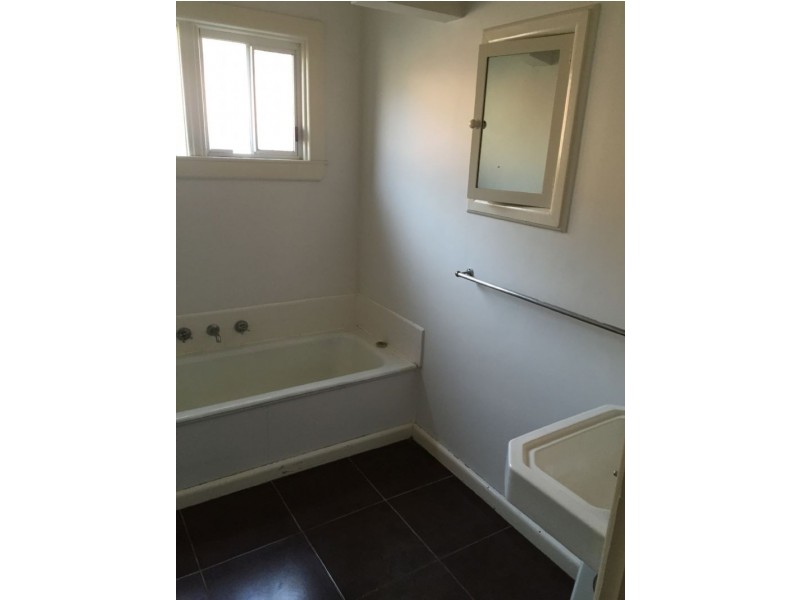 76 Church Street, Morwell VIC 3840