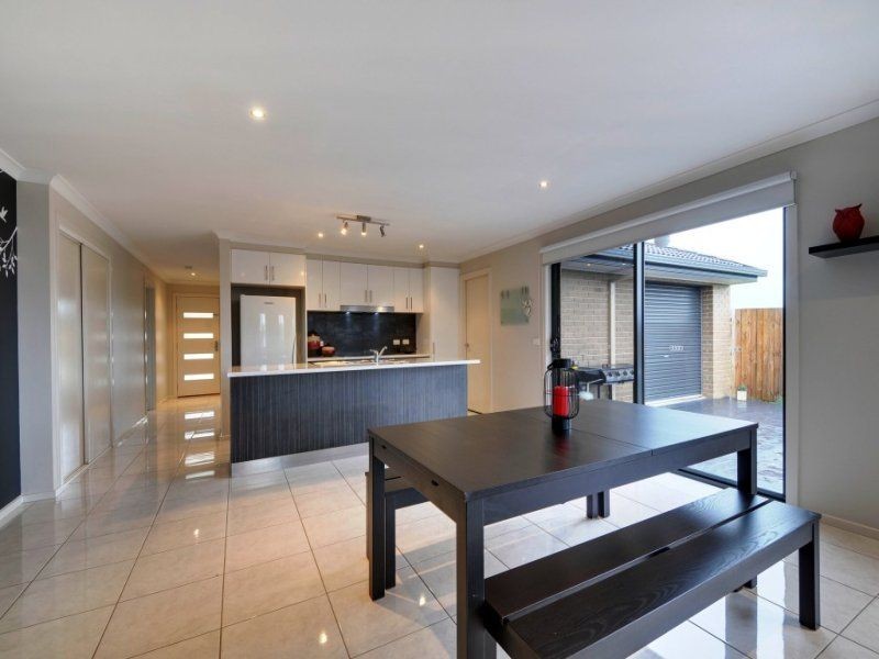 4 Rieniets Way, Yinnar VIC 3869