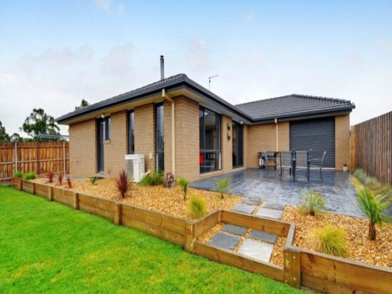 4 Rieniets Way, Yinnar VIC 3869