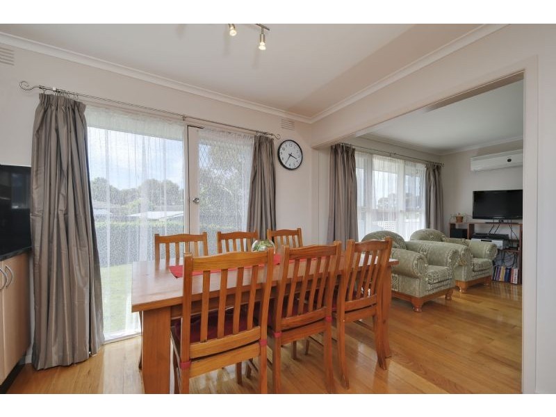 2 Walker Parade, Churchill VIC 3842