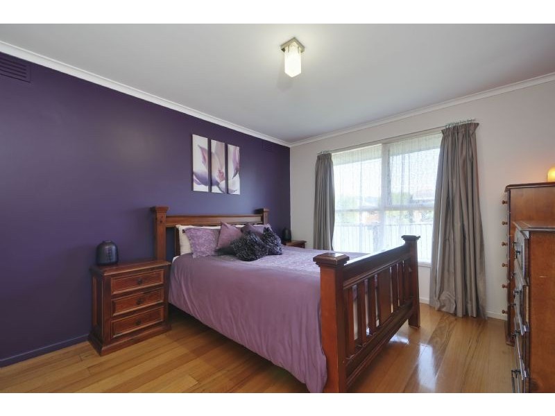 2 Walker Parade, Churchill VIC 3842