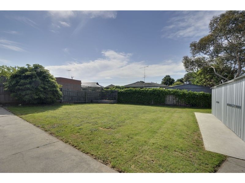 2 Walker Parade, Churchill VIC 3842