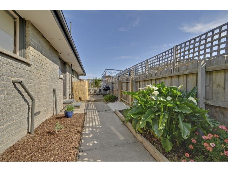 2 Walker Parade, Churchill VIC 3842
