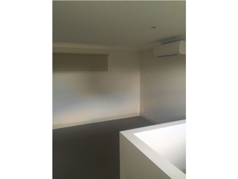 1/40 Travers Street, Morwell VIC 3840