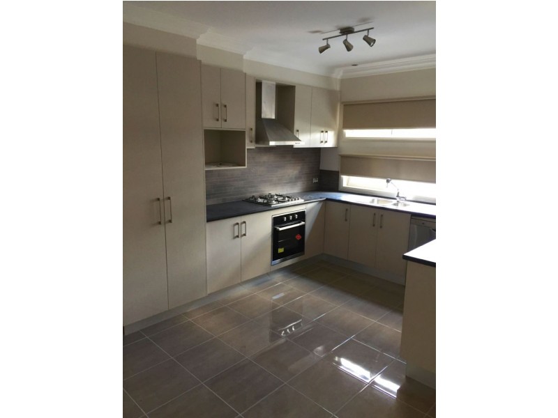 1/40 Travers Street, Morwell VIC 3840