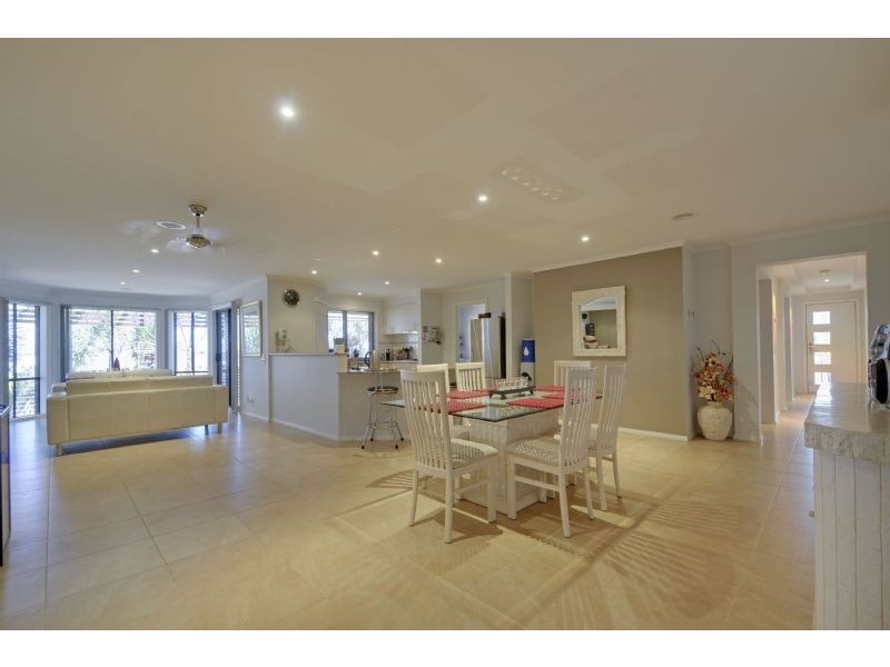 15 Ashley Avenue, Morwell VIC 3840