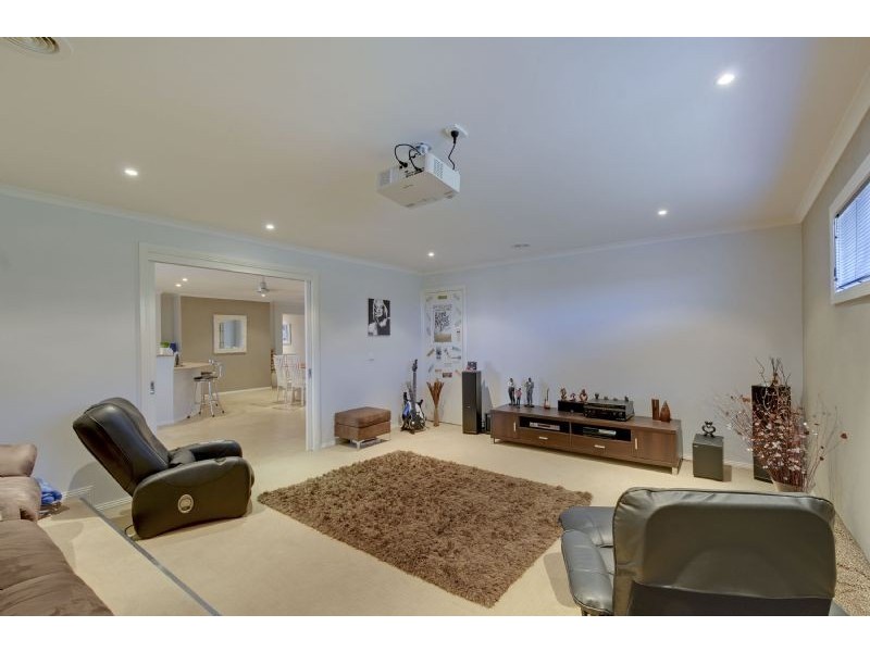 15 Ashley Avenue, Morwell VIC 3840