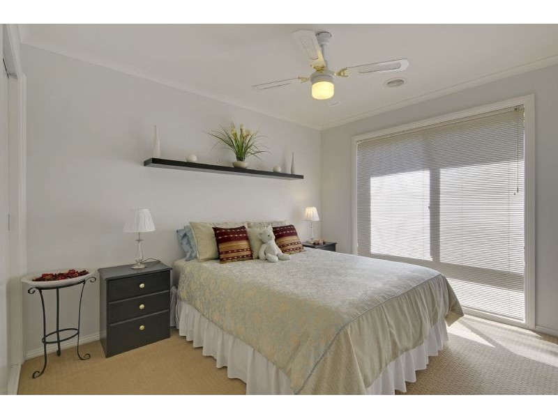 15 Ashley Avenue, Morwell VIC 3840