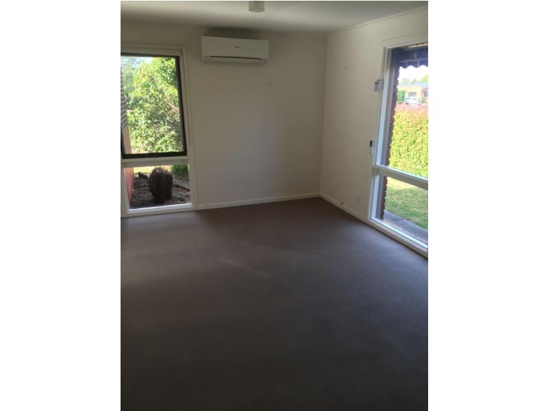 1 Canterbury Way, Churchill VIC 3842
