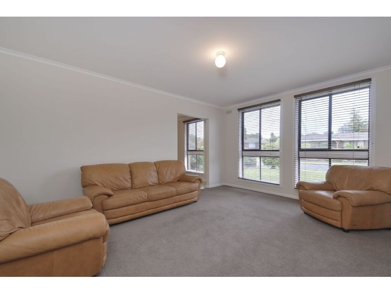 2 Elm Court, Churchill VIC 3842