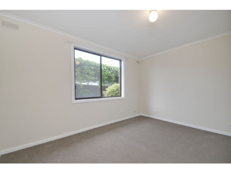 2 Elm Court, Churchill VIC 3842