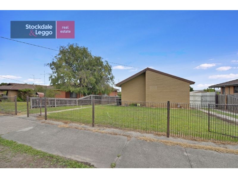 17 Blackwood Crescent, Churchill VIC 3842