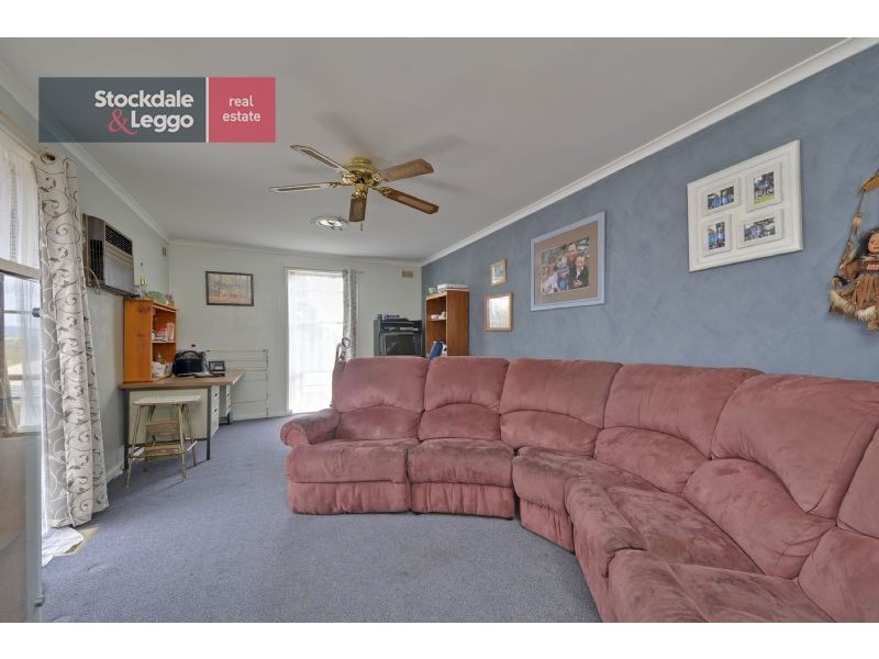 17 Blackwood Crescent, Churchill VIC 3842