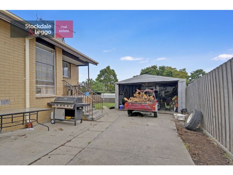 17 Blackwood Crescent, Churchill VIC 3842