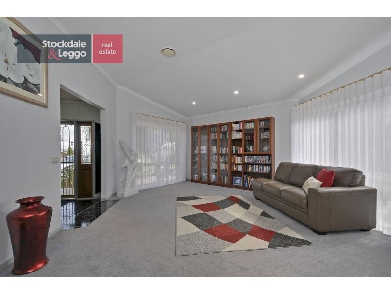 18 Skeldale Wynd, Morwell VIC 3840