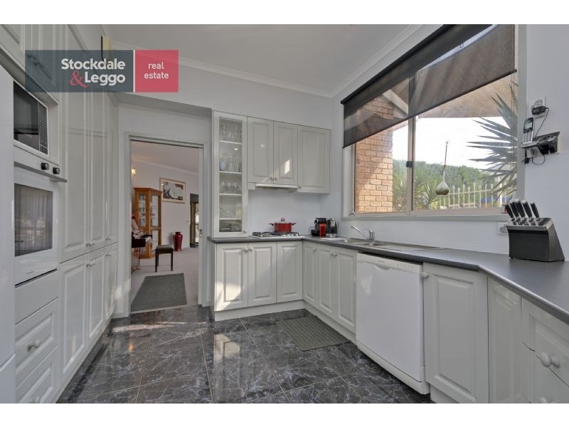 18 Skeldale Wynd, Morwell VIC 3840