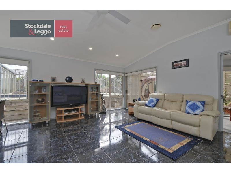 18 Skeldale Wynd, Morwell VIC 3840