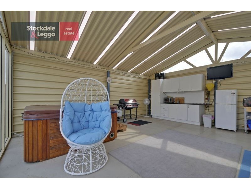 18 Skeldale Wynd, Morwell VIC 3840
