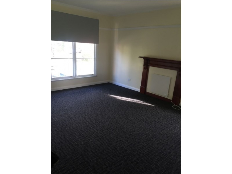 17  Robertson street, Morwell VIC 3840