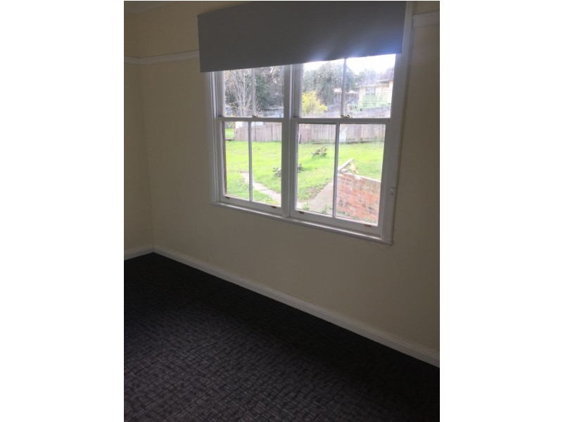 17  Robertson street, Morwell VIC 3840