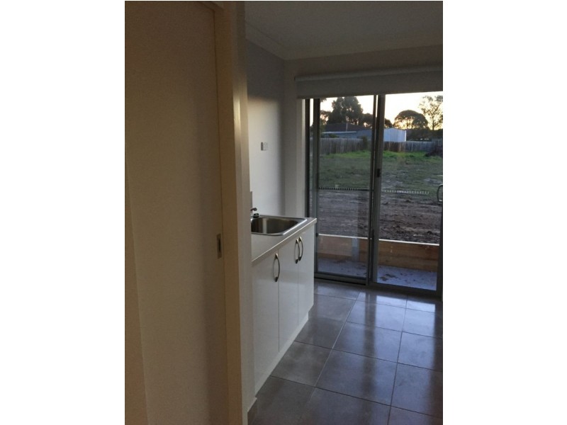 19 Graduation Place, Churchill VIC 3842