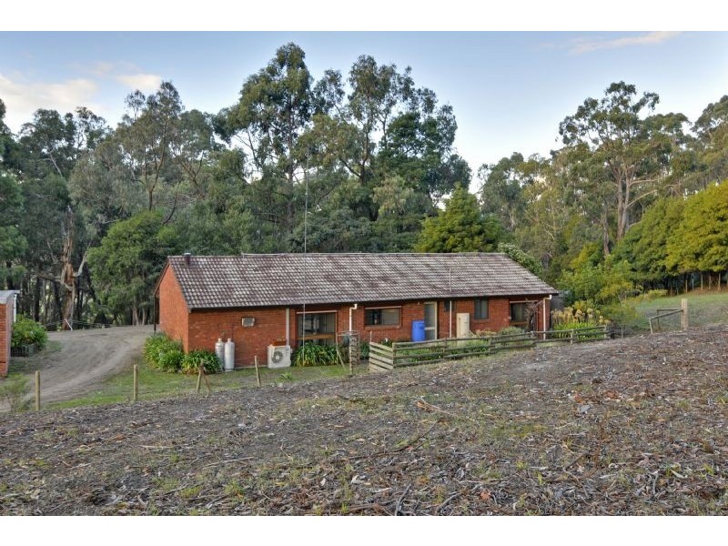 805 Whitelaws Track, Yinnar South VIC 3869