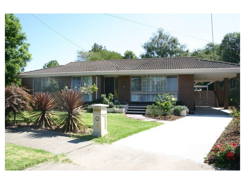 4 Milton Court, Traralgon VIC 3844