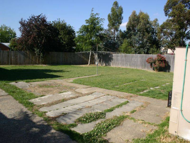 2 Taylor Crescent, Traralgon VIC 3844