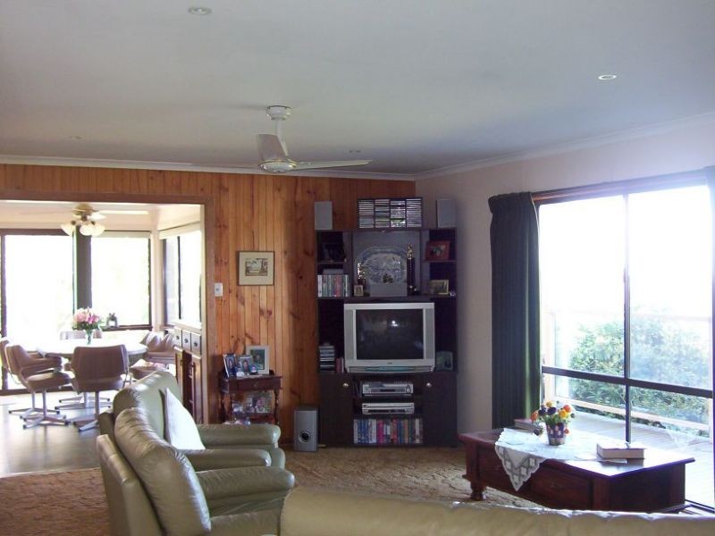 835 Grandridge Road, Carrajung VIC 3844