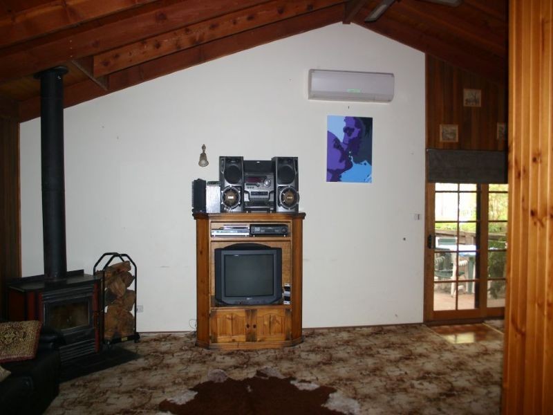 95 Lyndons Road, Callignee VIC 3844