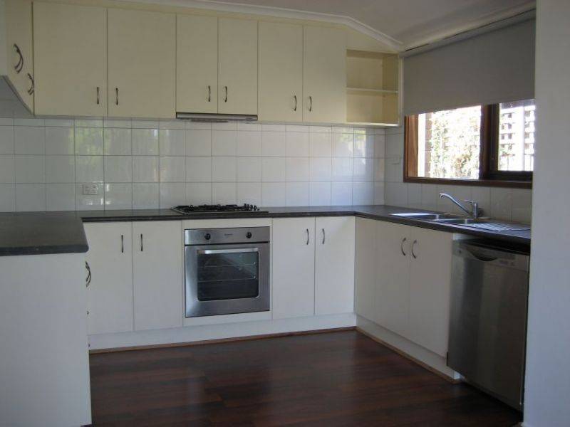 30 James Parade, Traralgon VIC 3844