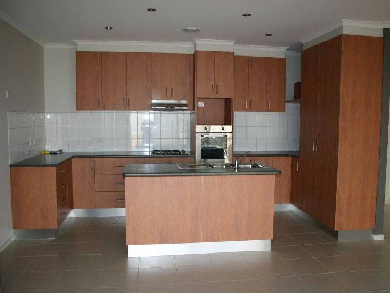 11 Leinster Avenue,, Traralgon VIC 3844