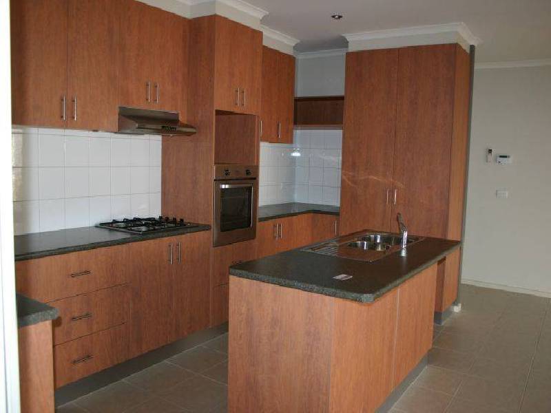 11 Leinster Avenue,, Traralgon VIC 3844