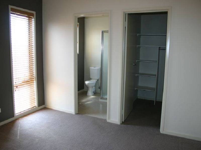 11 Leinster Avenue,, Traralgon VIC 3844