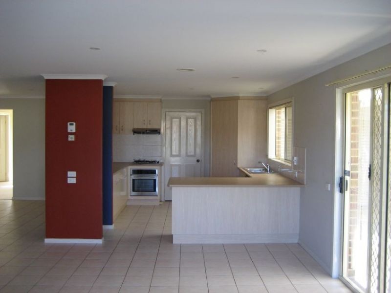 5 Barton Place, Traralgon VIC 3844