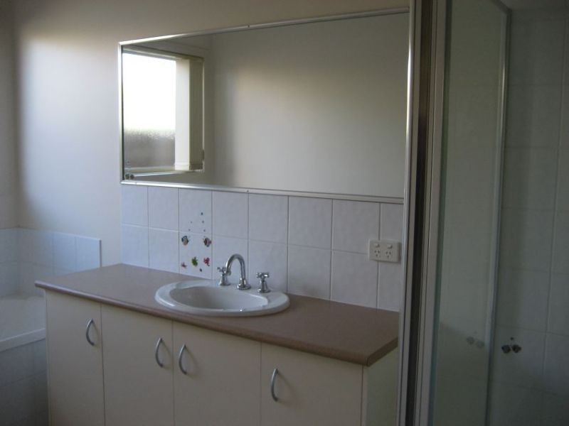 5 Barton Place, Traralgon VIC 3844