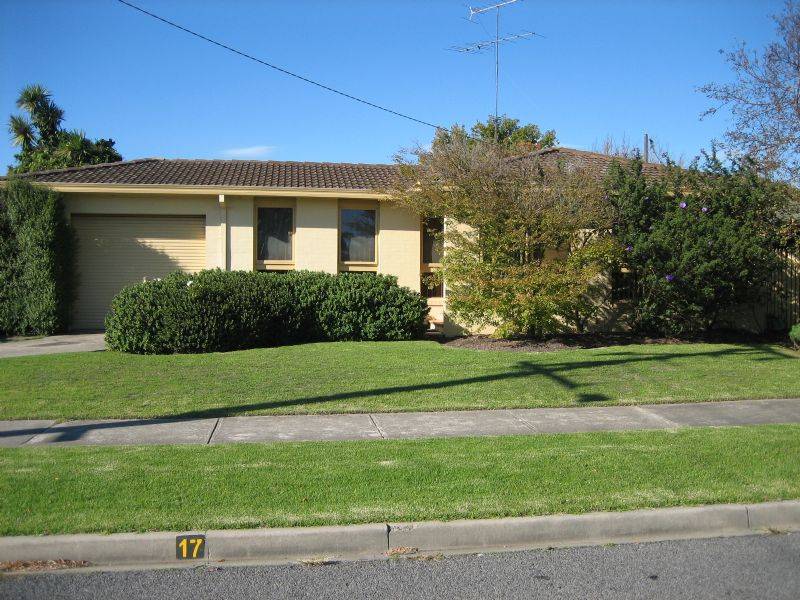 17 Canfield Crescent, Traralgon VIC 3844