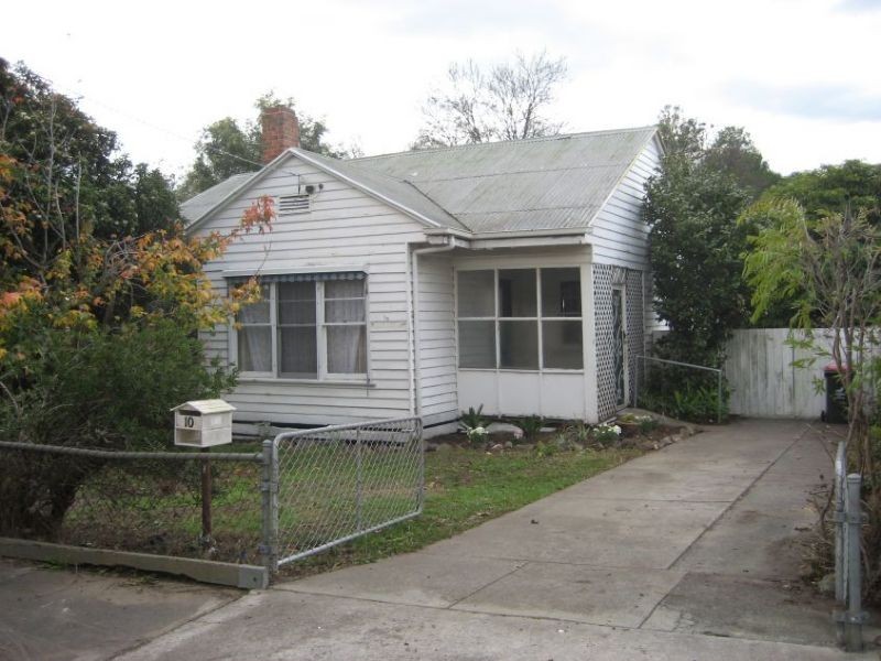 10 Gilwell Crescent, Traralgon VIC 3844