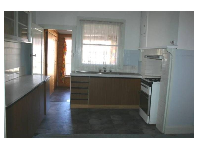 8 Hoyle Street, Morwell VIC 3840