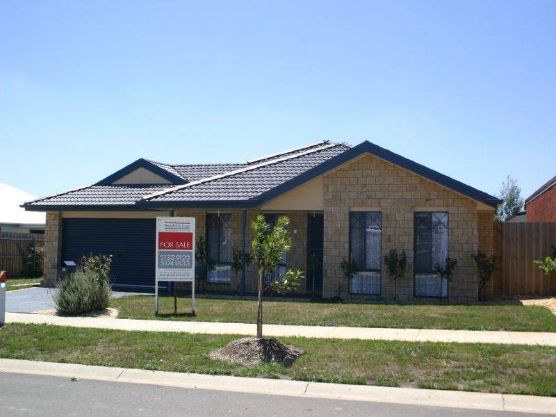 14 Leinster Avenue, Traralgon VIC 3844